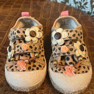 Kids Floral Beige Polka Dot Glitter Sneakers